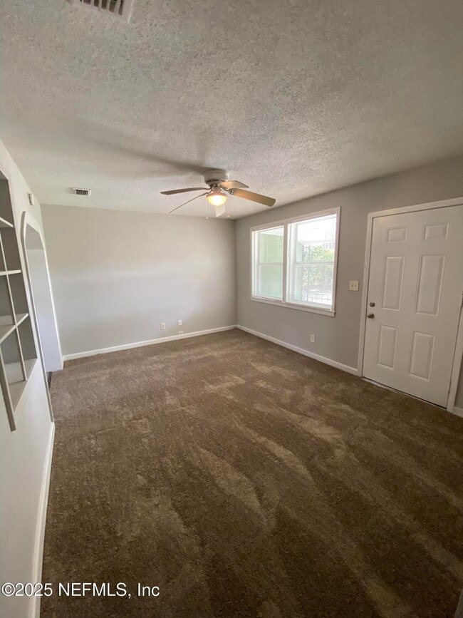 Photo - 5503 Royce Ave