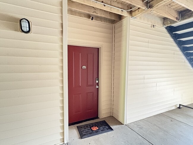 Photo - 1612 Muscovy Way