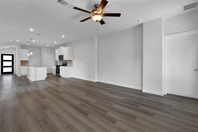 Photo - 18726 Etta Pnes Cir