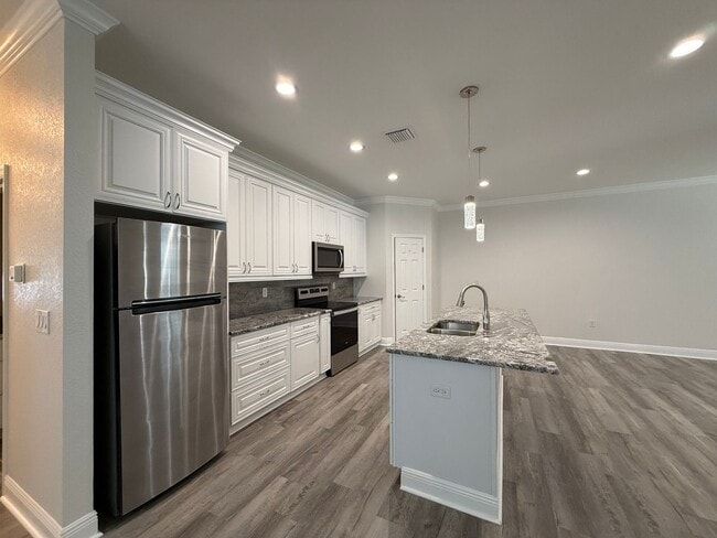 Photo - 1311 W Washington St Unit A