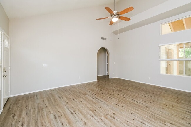 Photo - 3878 W Butler St