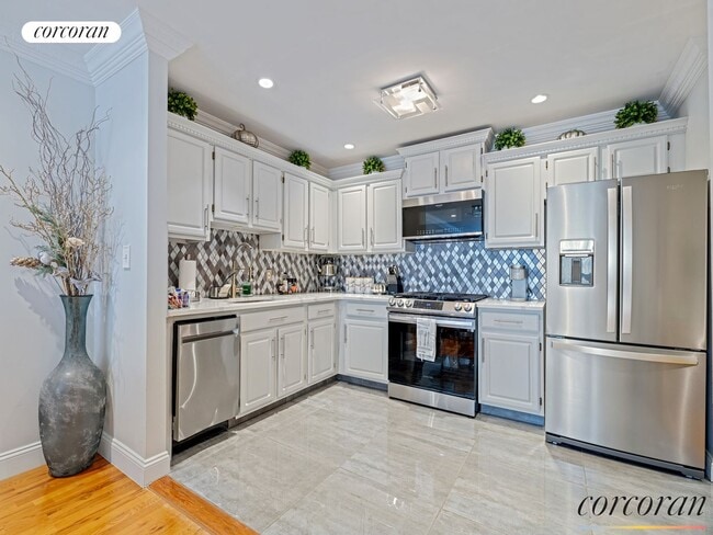 Photo - 328A Hart St