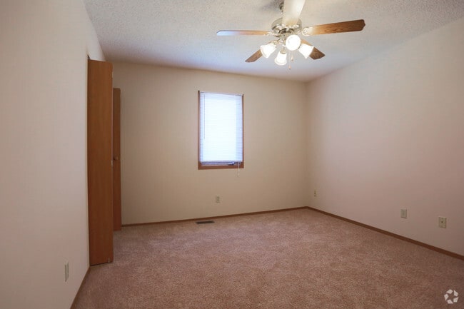 Ravenwood Townhomes