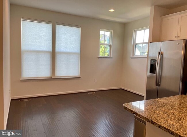 Photo - 43373 Southland St