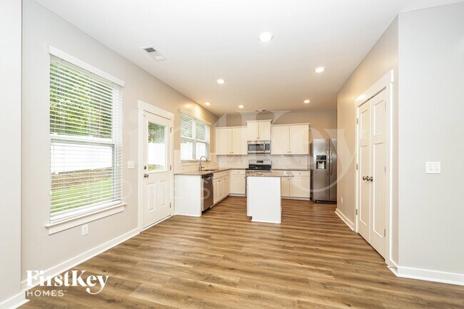 2037 Hamilton Hill Dr