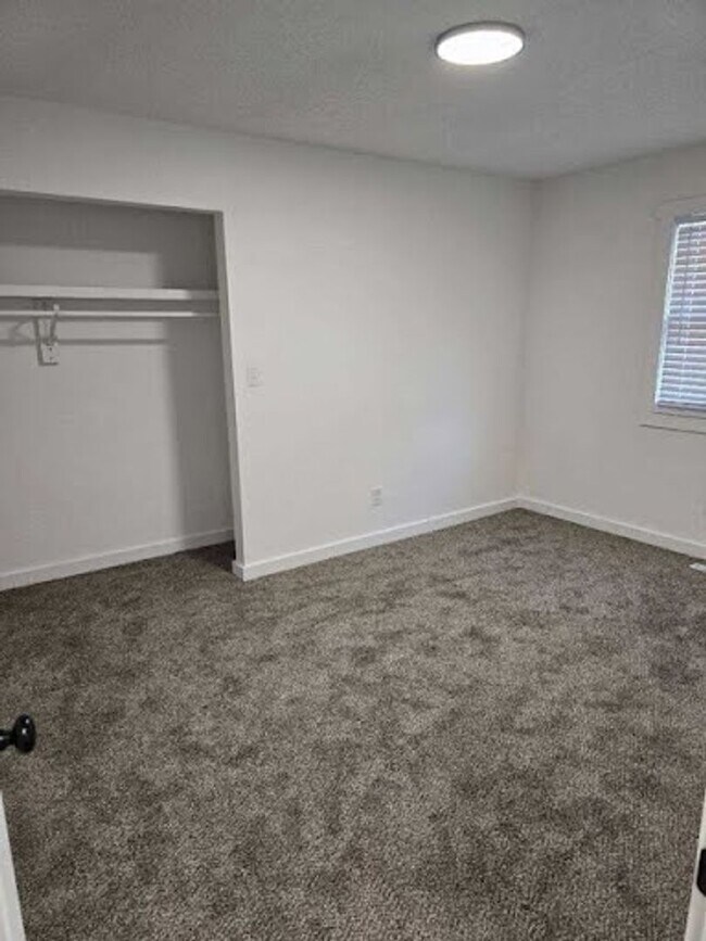 Photo - 4111 W Burbank St Unit B