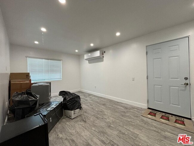 Photo - 8369 Deering Ave