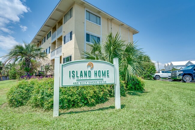 Walk to the Beach from this Ground Floor 1... - Walk to the Beach from this Ground Floor 1... Unidad 104 Rental