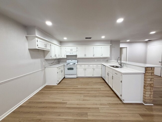 Photo - 200 N 23rd St Unit B