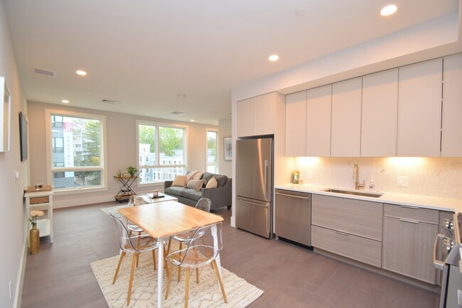 Photo - 3193 Washington St