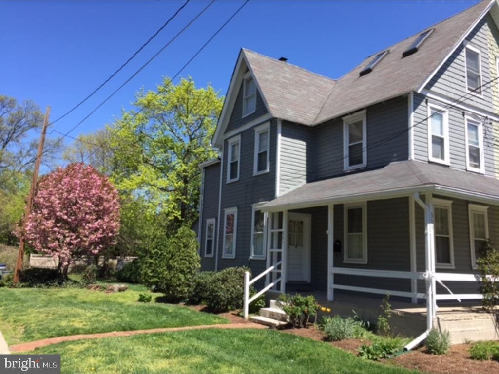 Photo - 301 E Linden St Casa