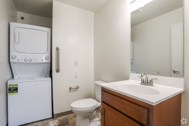 2 Bed/ 1.5 Bath - 940 SQ FT