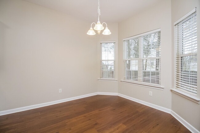 Photo - 1022 Seven Oaks Blvd