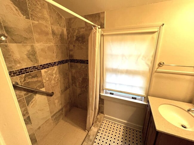 Photo - 4027 N Glebe Rd