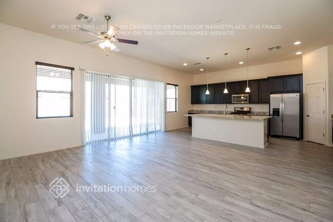 22546 E Tierra Grande