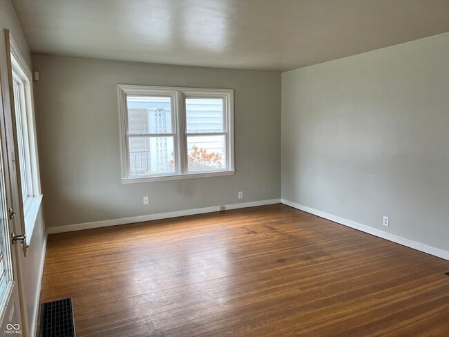 Photo - 1328 Wallace Ave