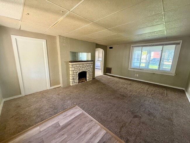 Building Photo - 915 S 4th Ave Unit #A