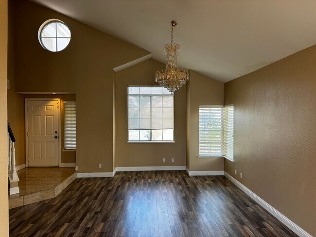 Photo - Desert Shores Living. Cul-De-Sac. Downstairs Bed