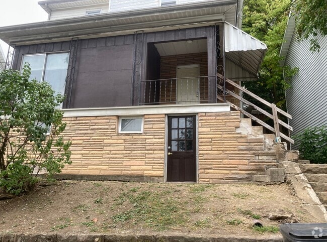 Building Photo - 413 Forest Ave Unit 1 Rental