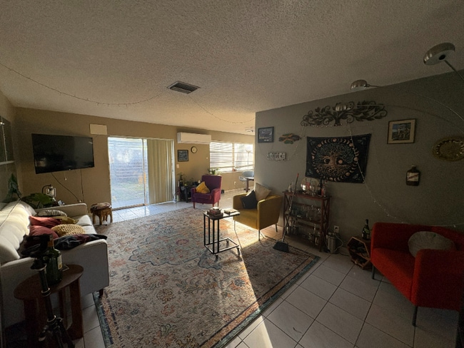 Photo - 4440 NW 15th Ave