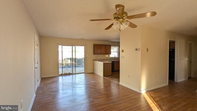 Photo - 150 Nightingale Ave