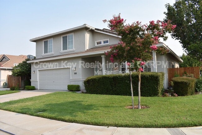 Photo - 767 Bishop St