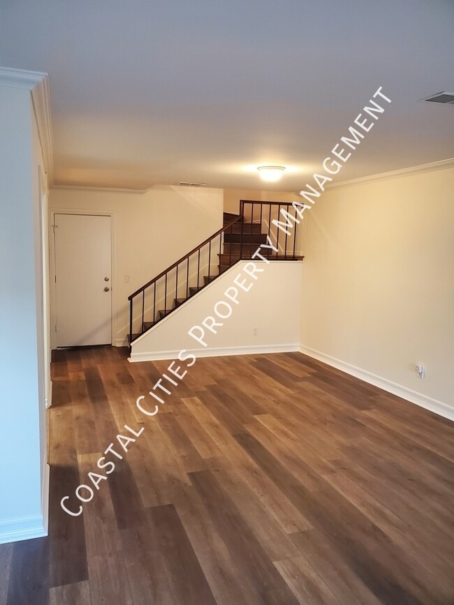 Photo - 10020 1/2 Base Line Rd-1