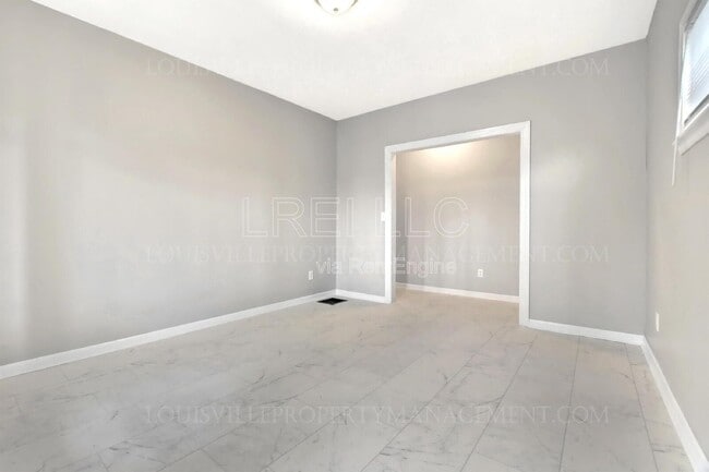 4141 W Market St Unit 1