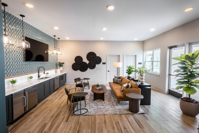 Woodlands Creekside