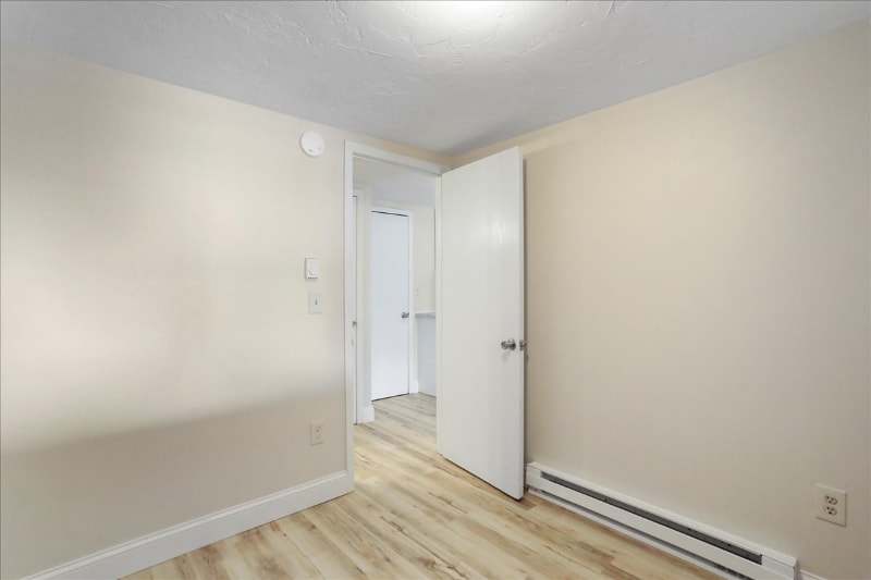 Photo - 185 N Main St Unit 4