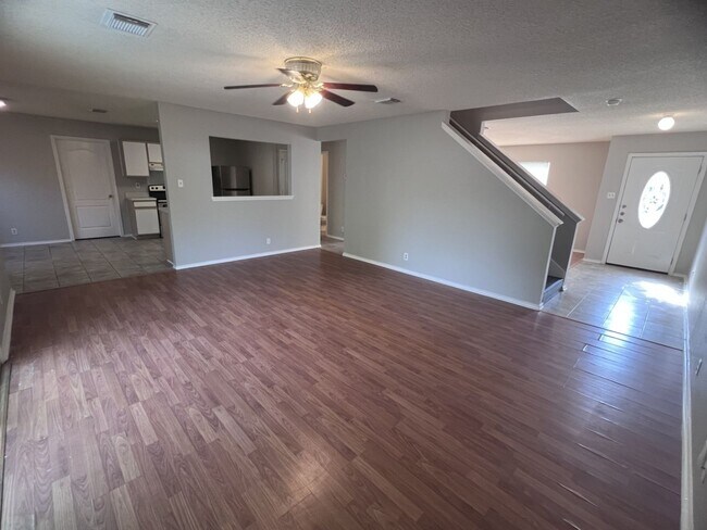 347 Stone Gate Dr