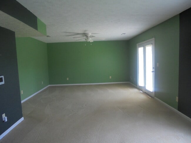 100 Shara Dr