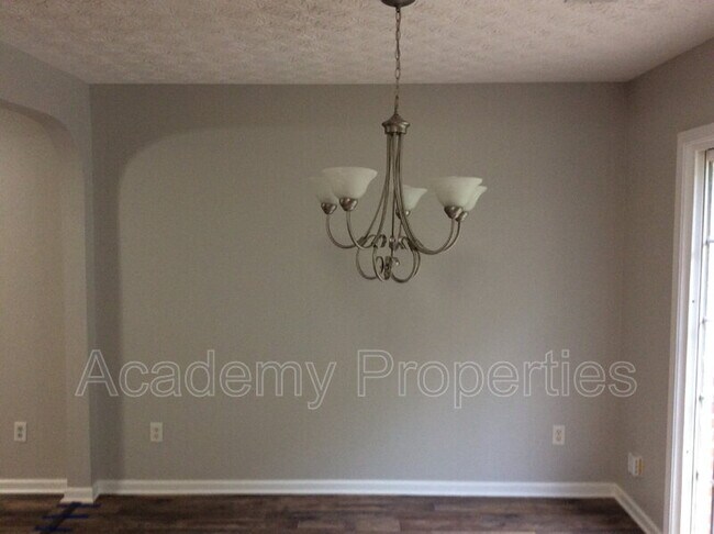 Photo - 735 Magnolia Gardens Walk