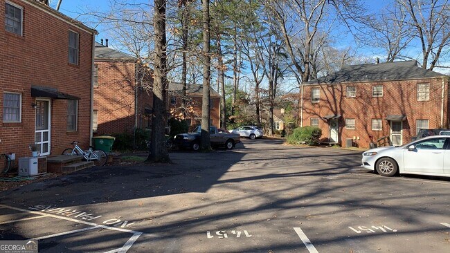 Photo - 1451 S Milledge Ave