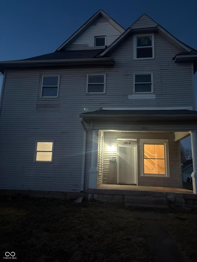 Building Photo - 1014 W 33rd St