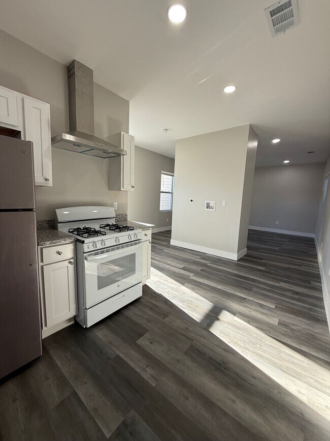 Photo - 6621 Tennis St Unit 2