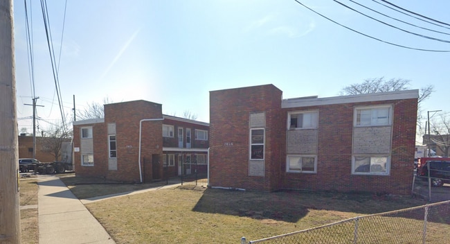 Photo - 7806-7812 S Troy