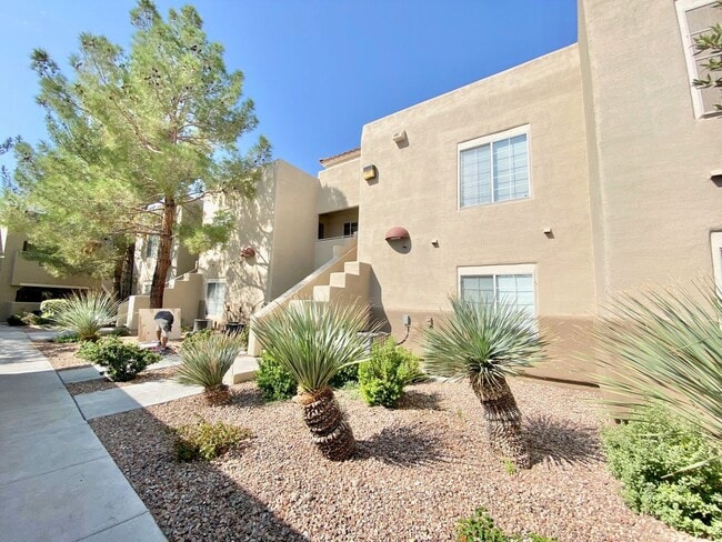 Building Photo - Charming condo near Summerlin in desirable Northwest Las Vegas