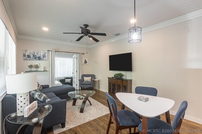 Photo - 1620 NE 8th St