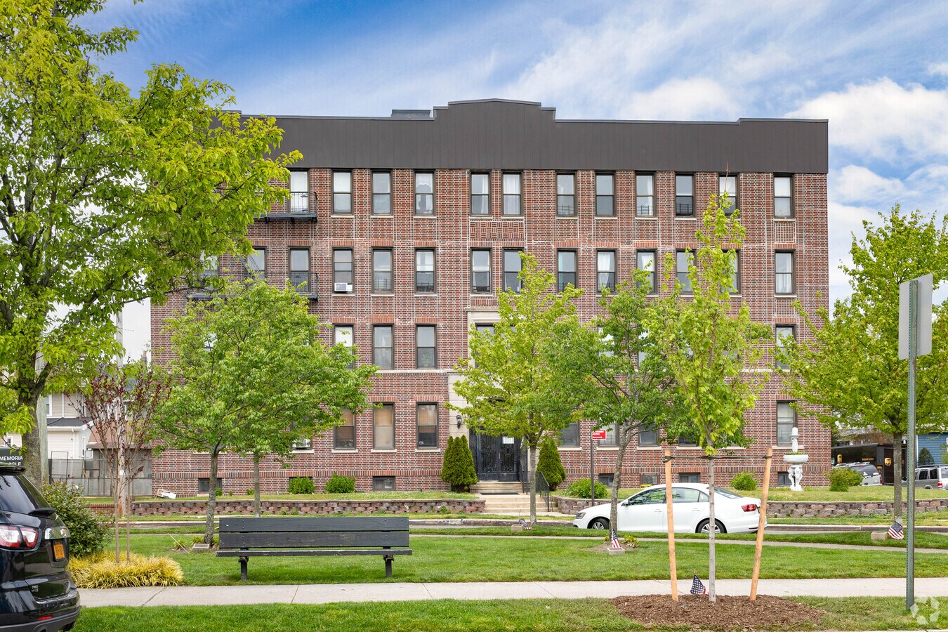 Photo - 12010 Rockaway Beach Blvd