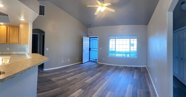 Photo - Nice Home In Valllivue School District