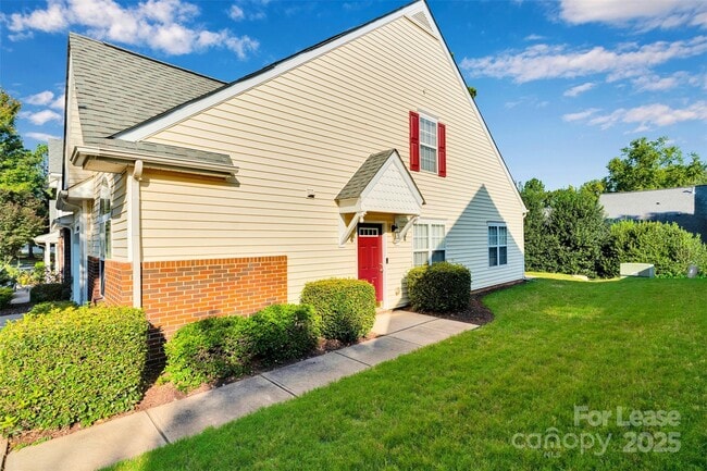 Photo - 2290 Hanover Drive