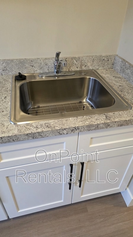 Photo - 5915 N Wayne Rd