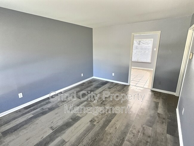 Photo - 395 Fairhope Rd