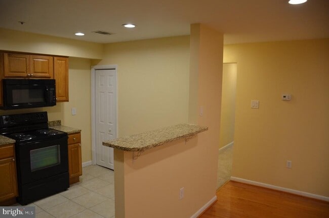8776 Grasmere Ct