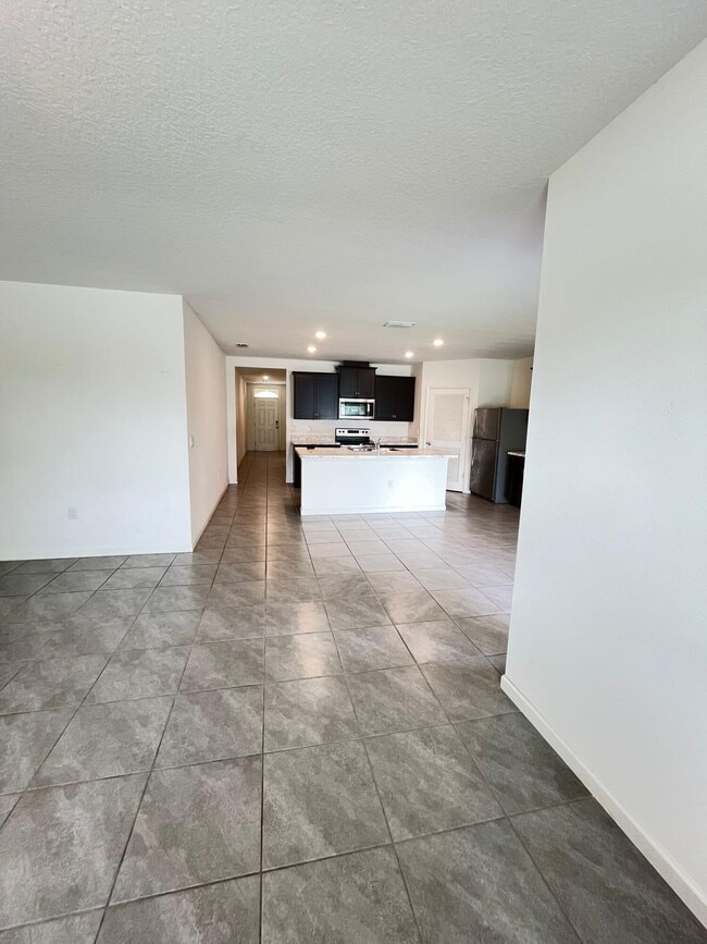 Photo - 1570 San Filippo Dr SE