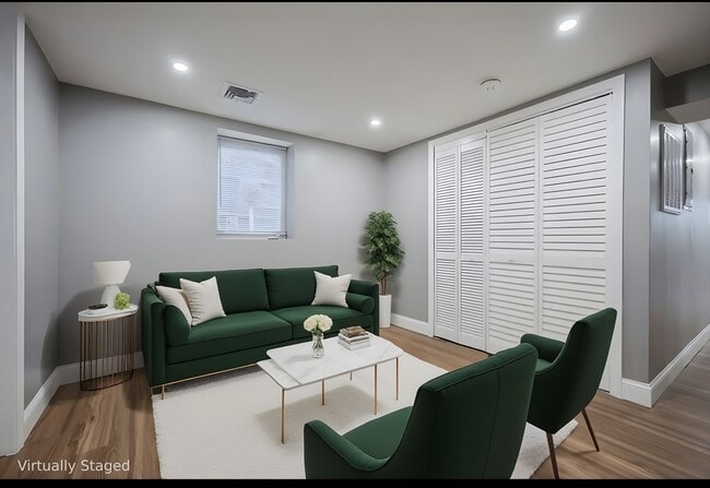 Building Photo - 16 Hawes St Unit 1