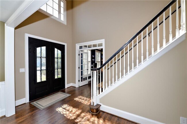 265 Windsor Gate Cove NE