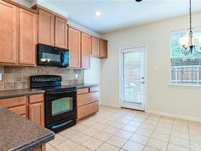 Photo - 7933 Hannah St