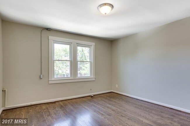 1411 Ridge Pl SE Unit 4